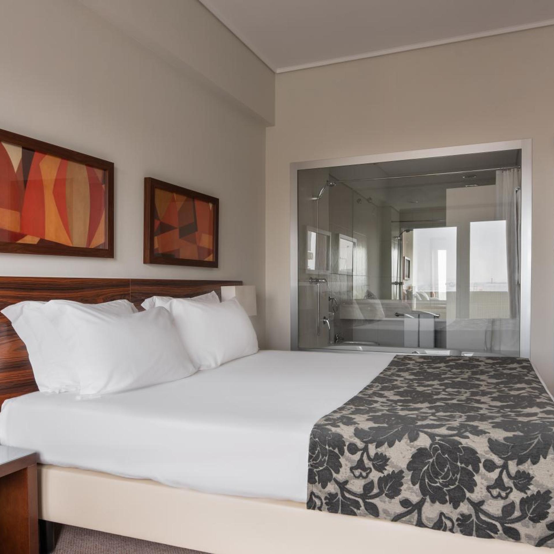 Room, Double or Twin Bed, Sea View