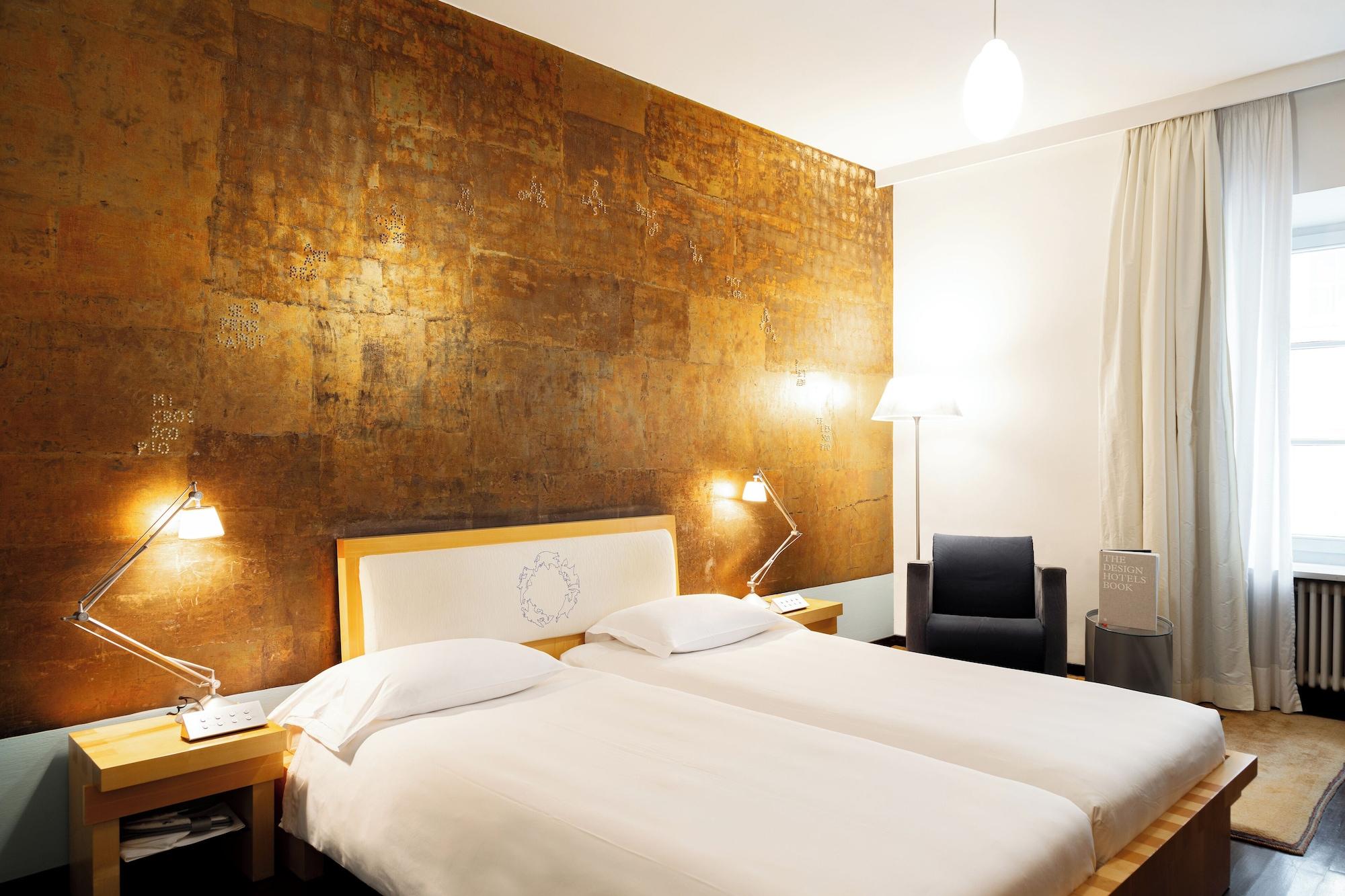 Standard, Double or Twin Bed