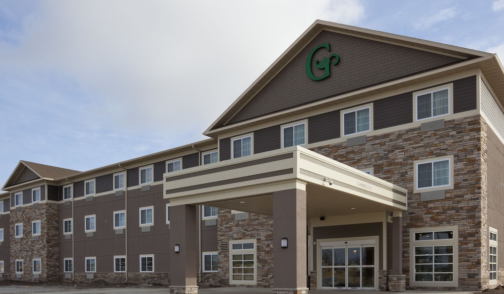 GrandStay Hotel and Suites 2/63
