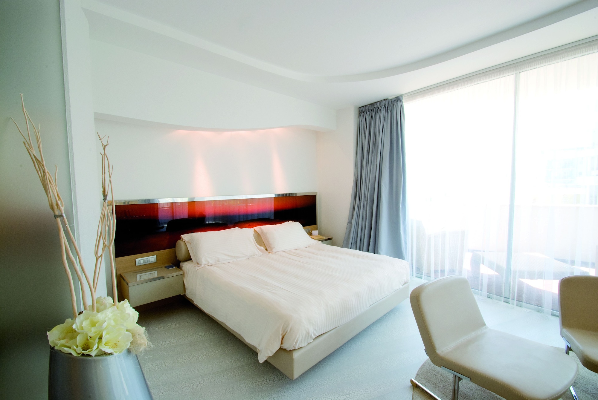 COMFORT, DOUBLE OR TWIN BED