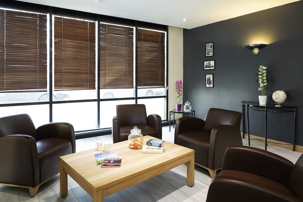 Adagio Access La Defense Place Charras 36/50