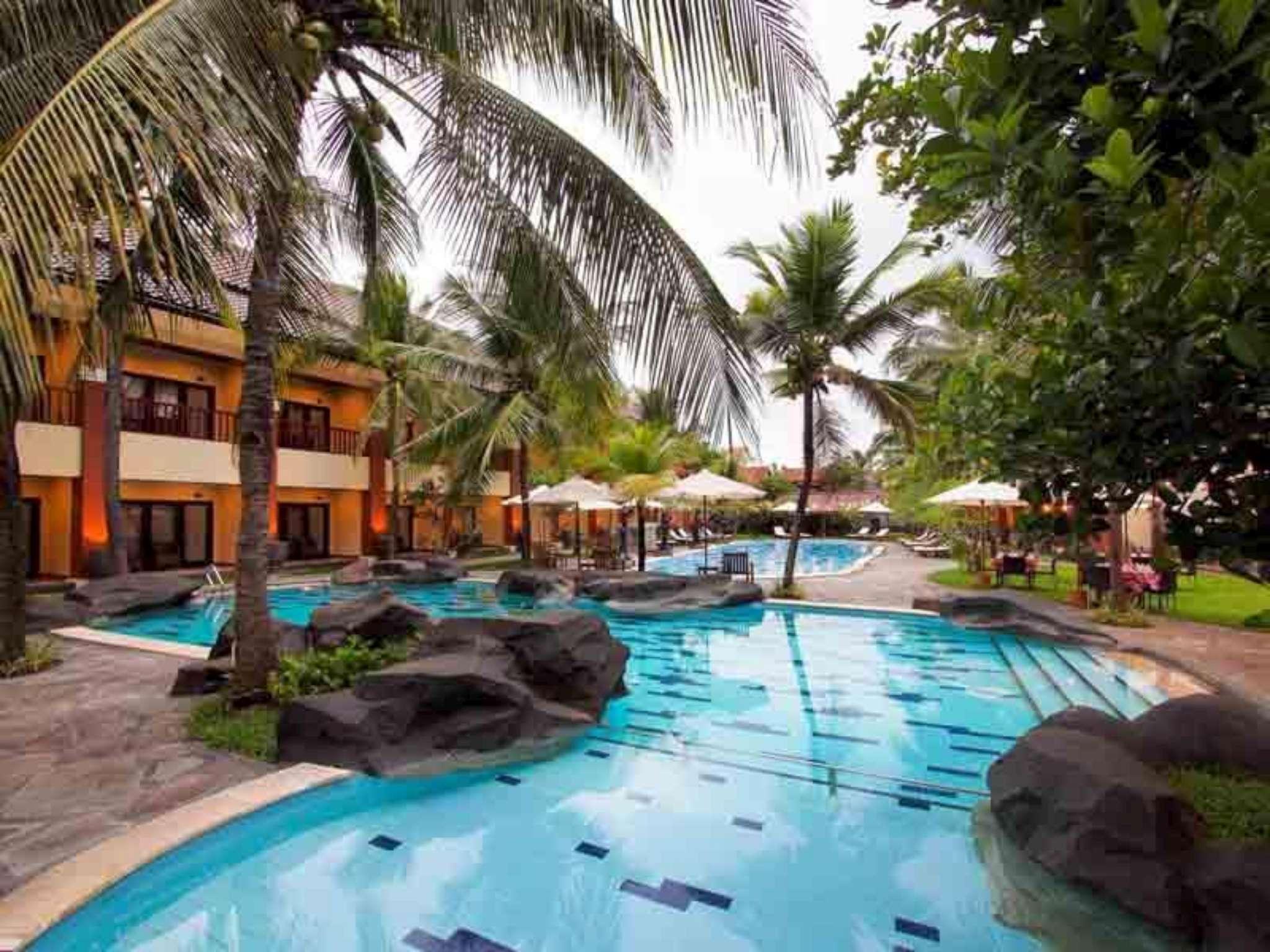 THE ARNAWA HOTEL 14/15