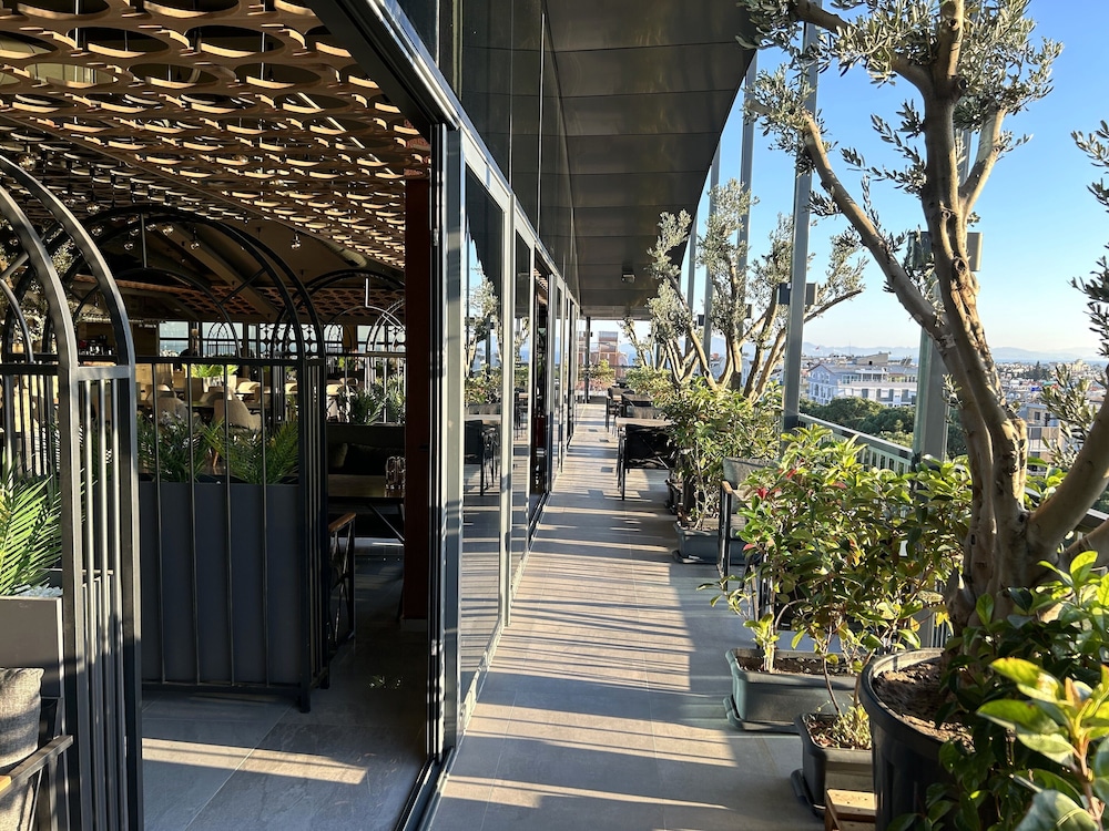 01 Nova Otel 37/38