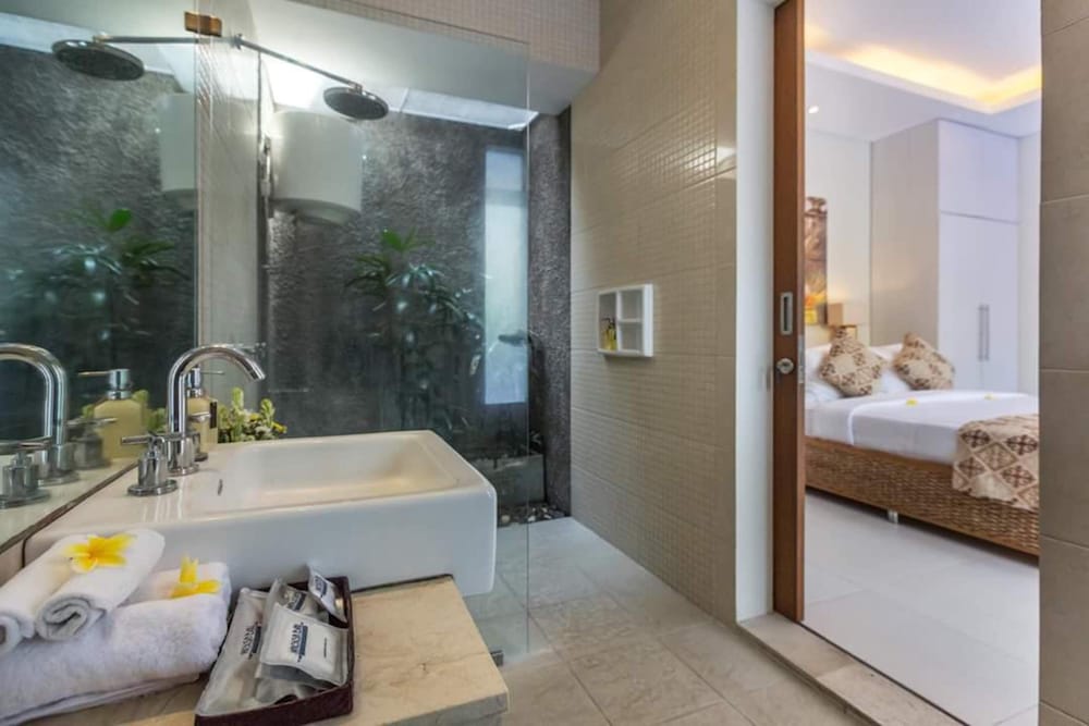 Nagisa Bali Easy Living Canggu 50/50