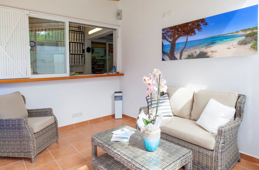 Apartamentos Ses Eufabietes 28/50