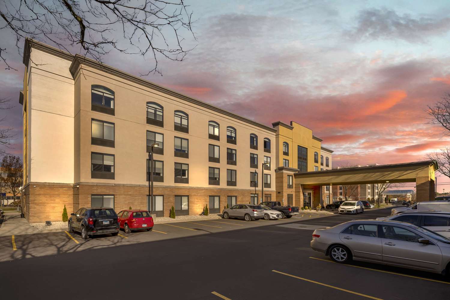 Comfort Inn & Suites Arlington Heights - Schaumburg 16/16
