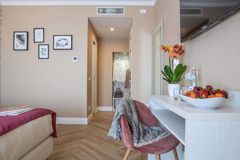 The Boutique Hotel (ex Joli) 37/59