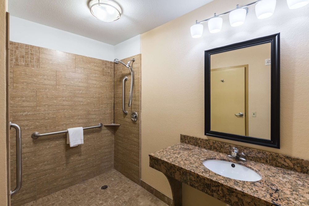 Motel6 Joshua, TX 34/34