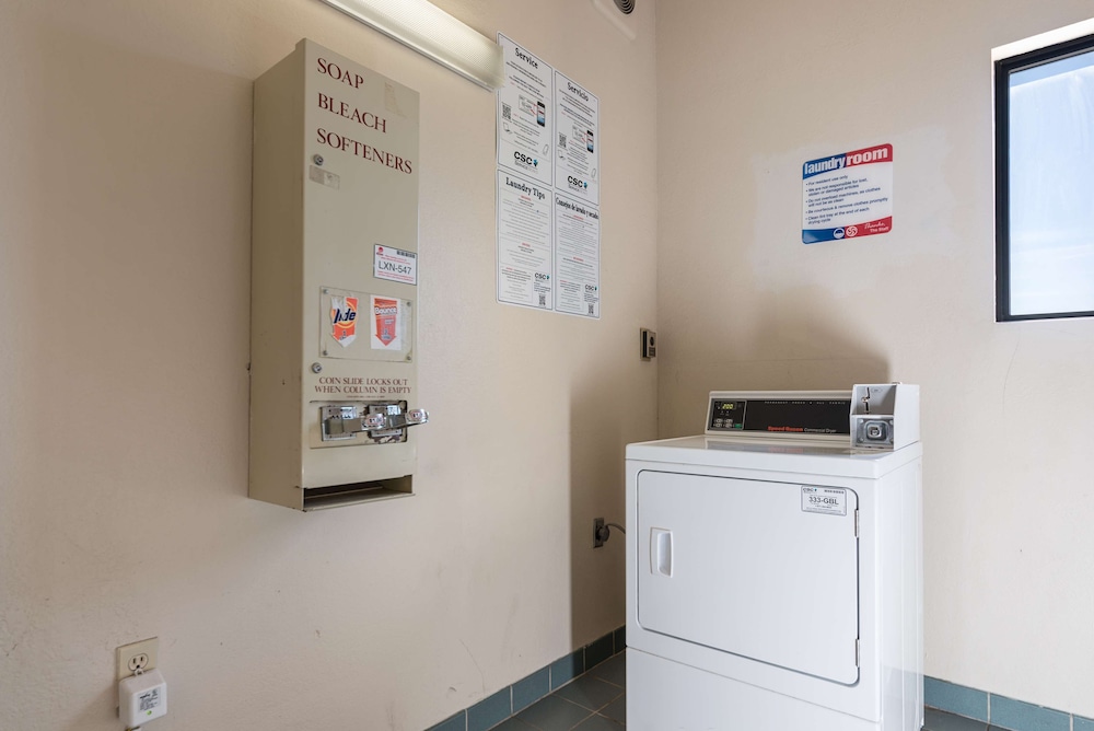 Motel6 Monroe, LA 8/40