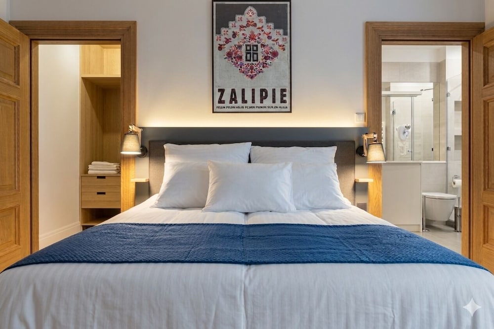 Stradonia Serviced Apartments 27/76