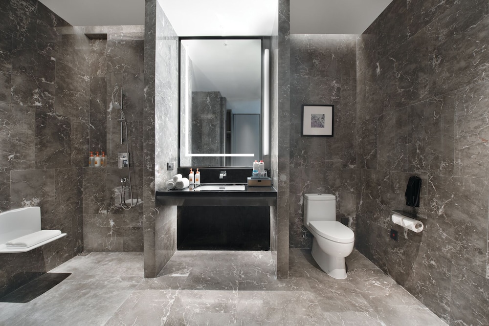 Crowne Plaza Hangzhou Science City 22/74