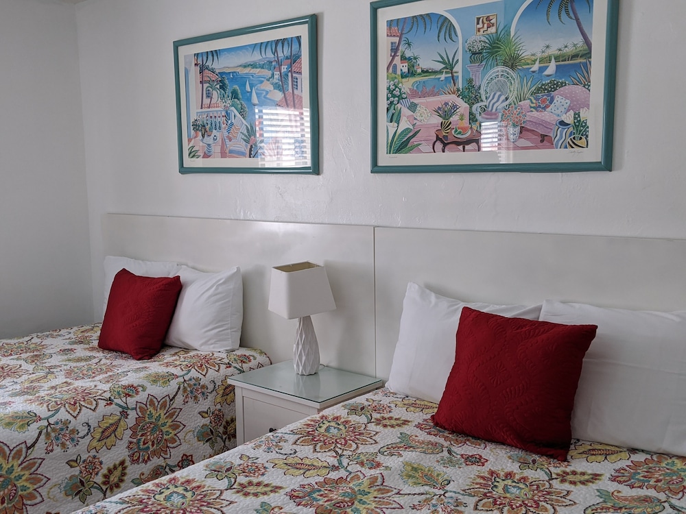 Breakaway Inn 43/68