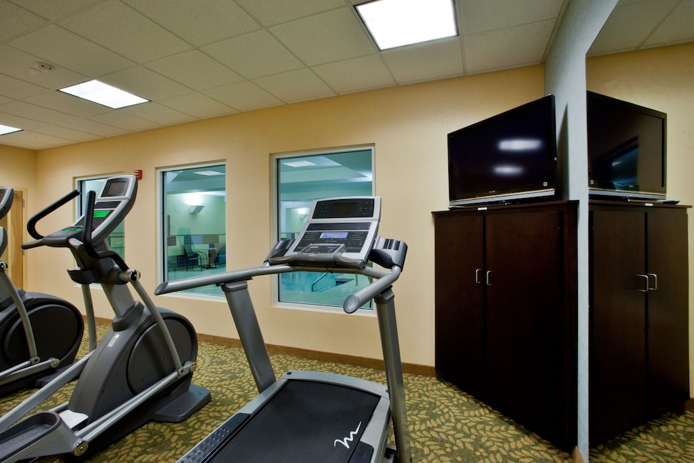 Holiday Inn Express Hotel and Suites Raleigh Sw Nc State 36/80