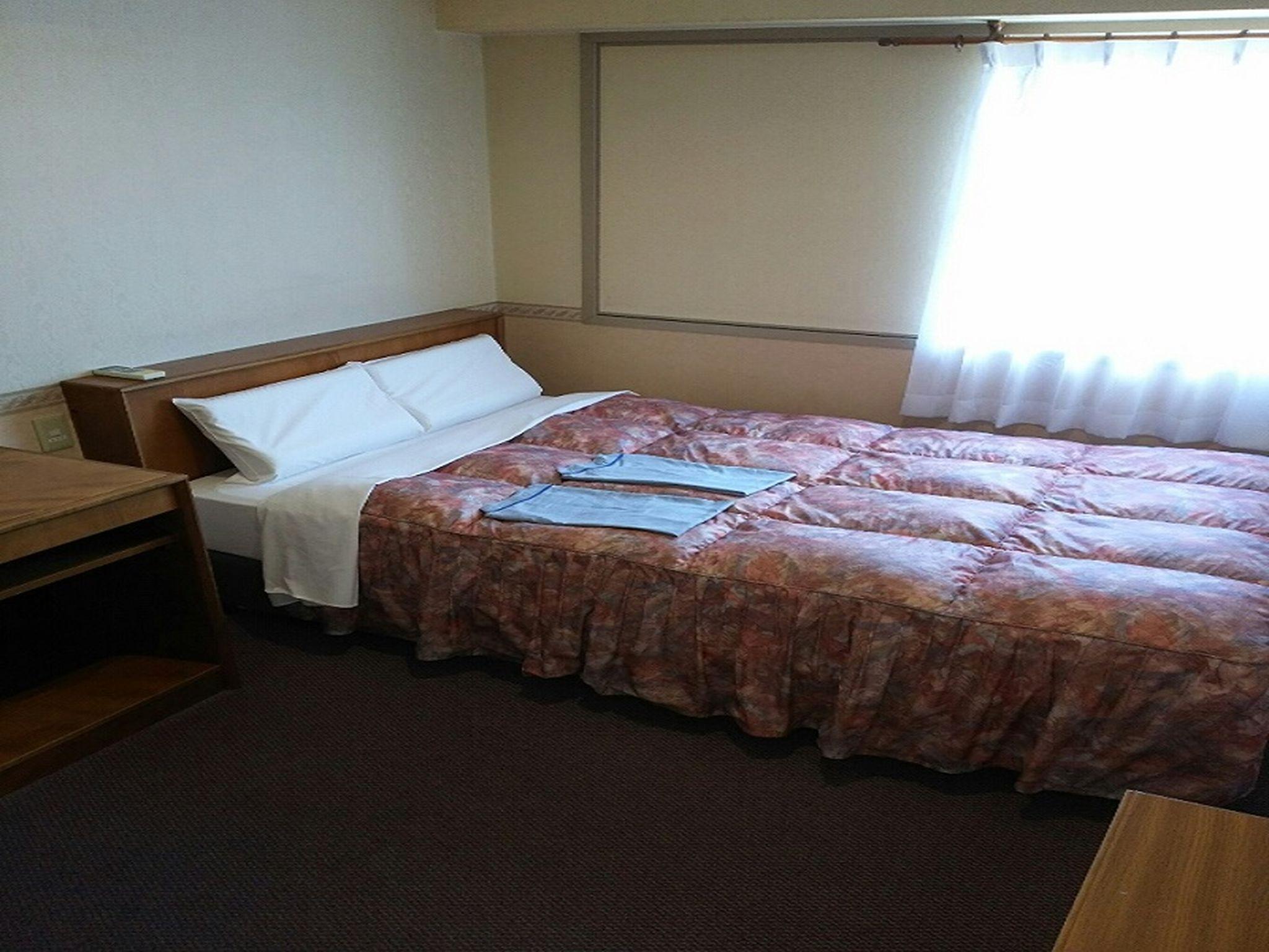 Semi Room, Semi Double Bed, Small, Smoking