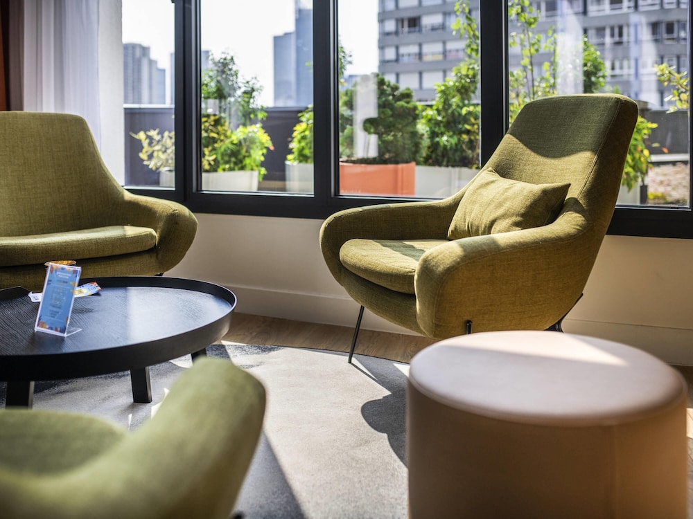 Mercure Paris La Defense 45/66
