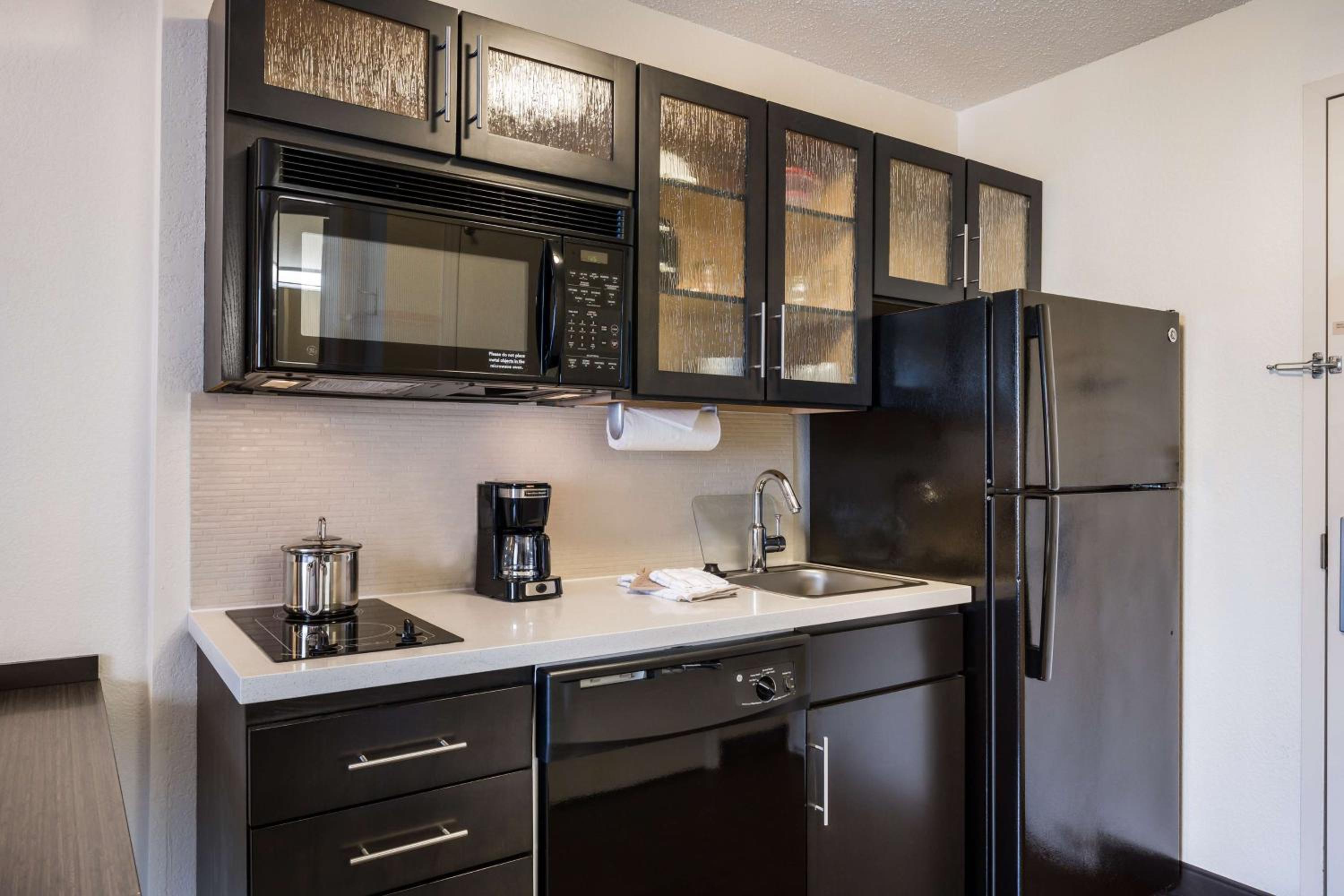 جناح بسرير كوين بغرفة نوم واحدة بحوض استحمام لذوي الإعاقة، Sonesta Simply Suites Houston Nasa Clear Lake 8/9