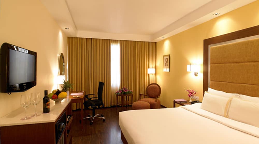 Royal Orchid Central Bangalore 11/75