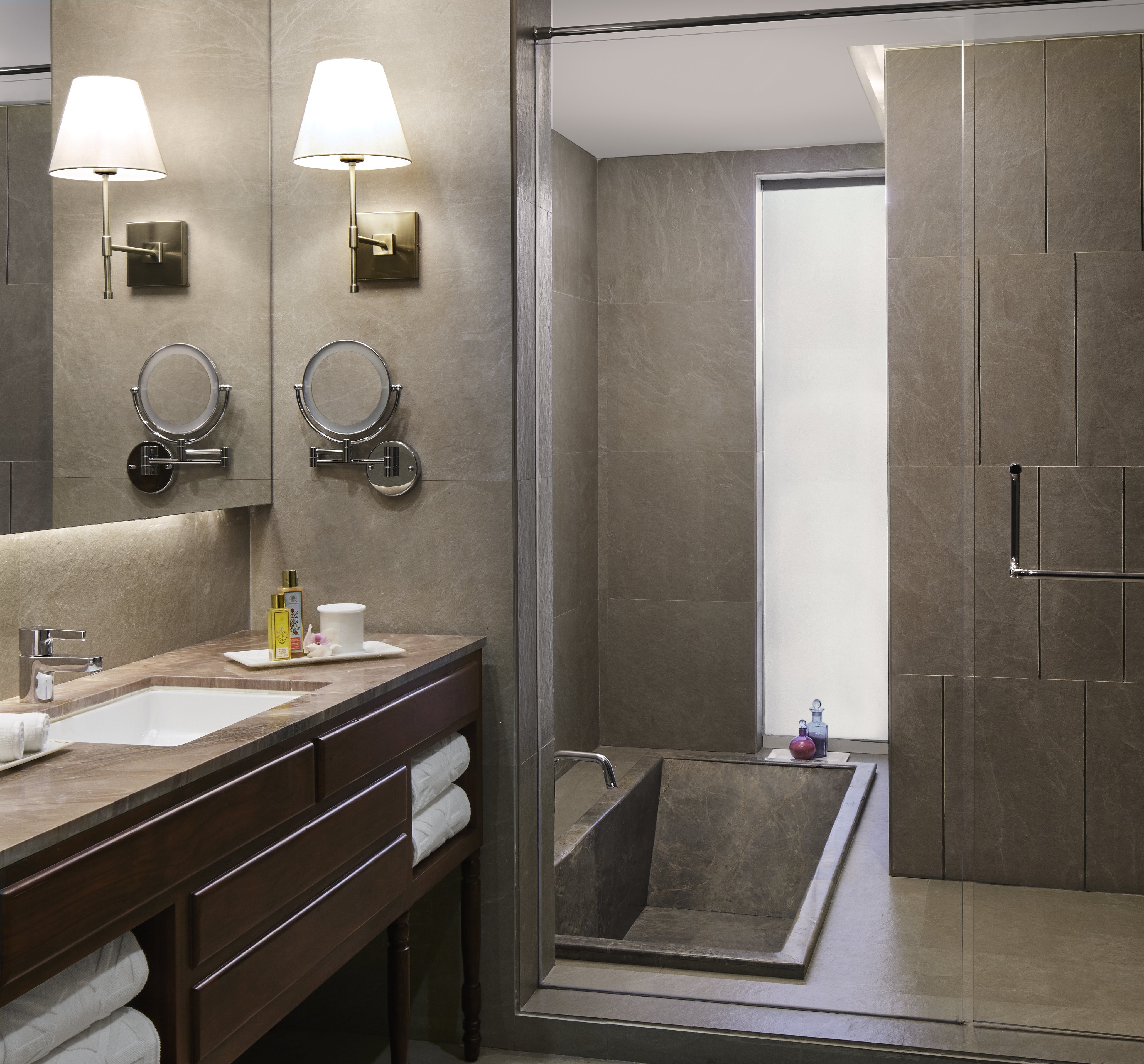 Taj Aravali Resort And Spa Udaipur 83/85