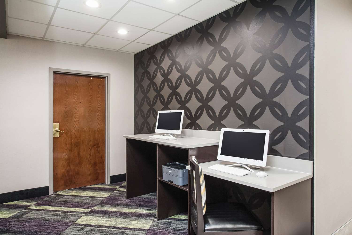 Comfort Inn & Suites Clearwater South 11/14