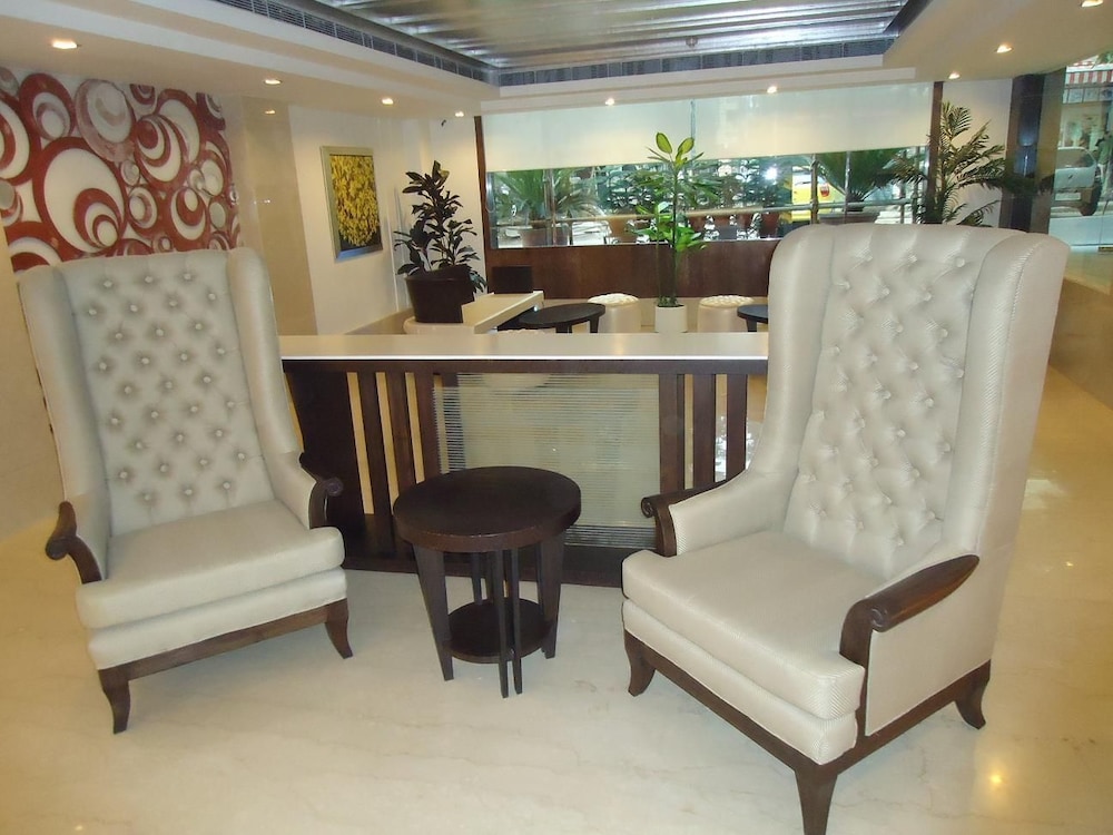 Hotel Almondz 6/38