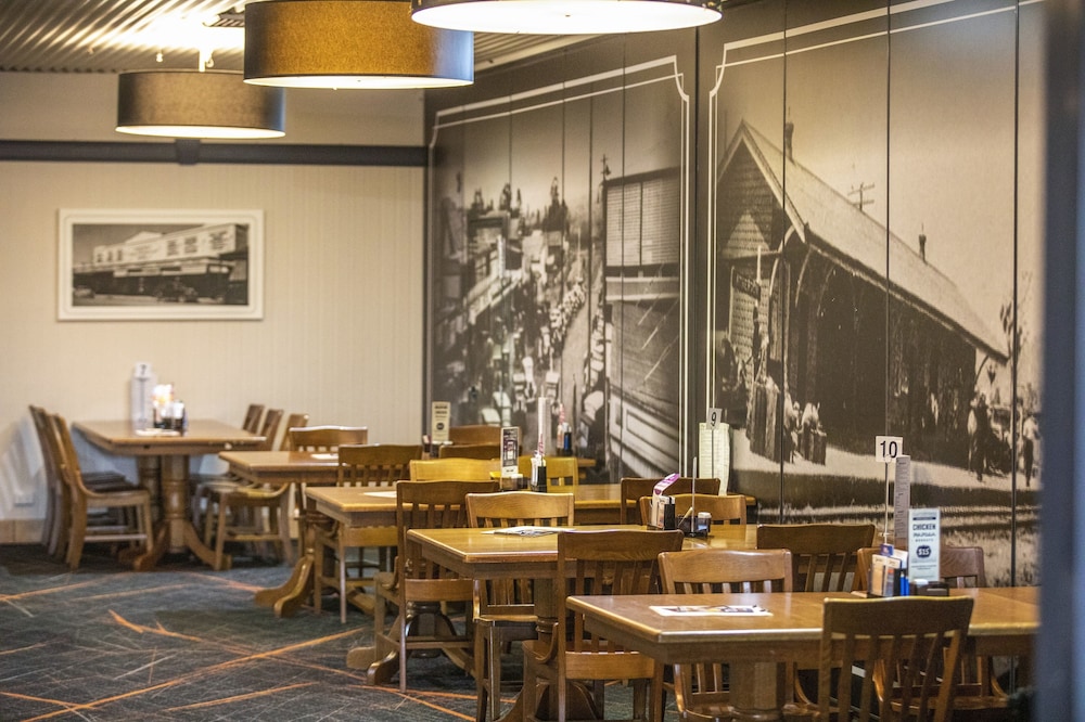 ATHERTON HOTEL 57/65