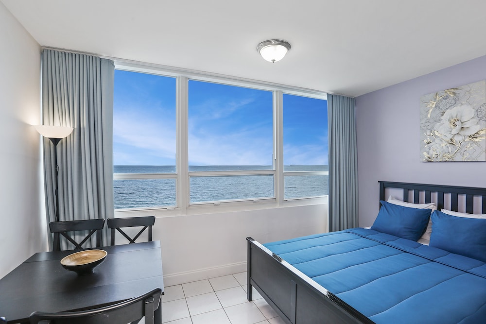 Castle Beach Suites By Miarentals 26/70