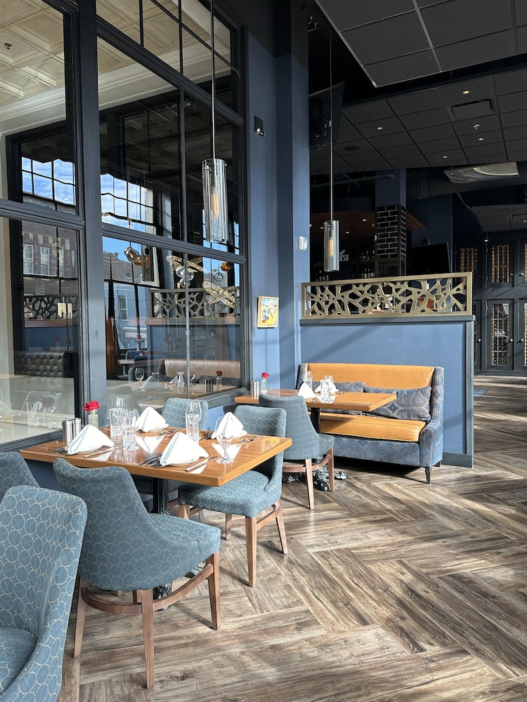 The Olive Ann Hotel, Grand Forks, a Tribute Portfolio Hotel 38/50