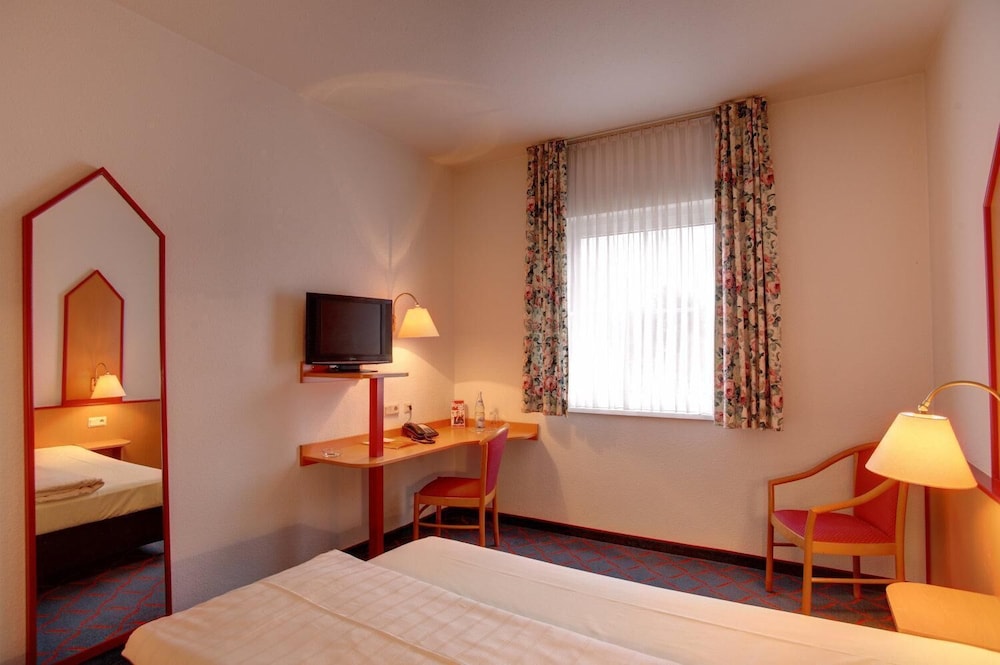 Hotel Montana Lauenau 20/38