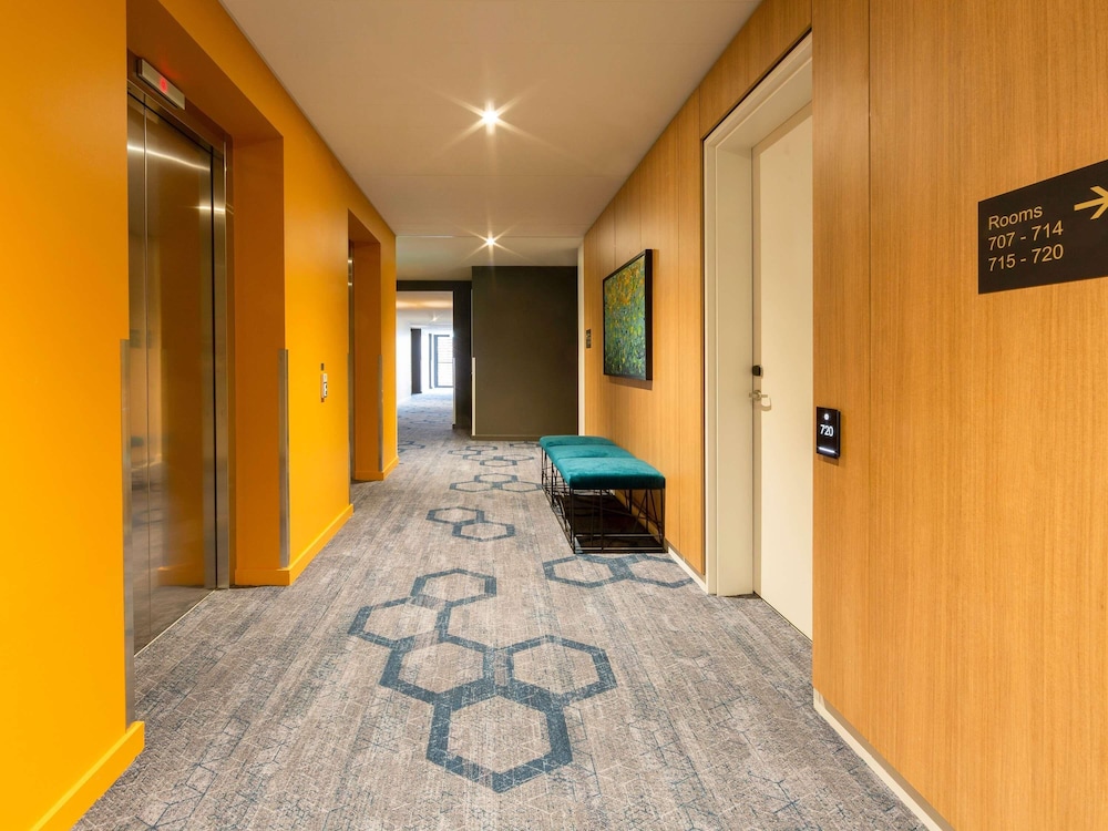 Mercure Canberra Belconnen 61/69