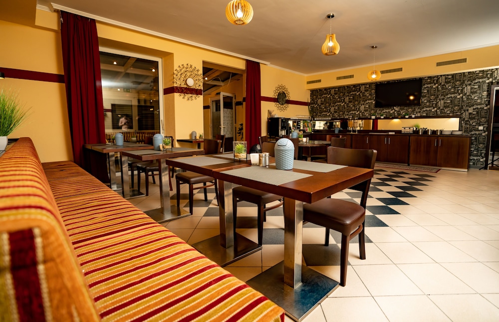 Parkhotel Lindenhof 29/40