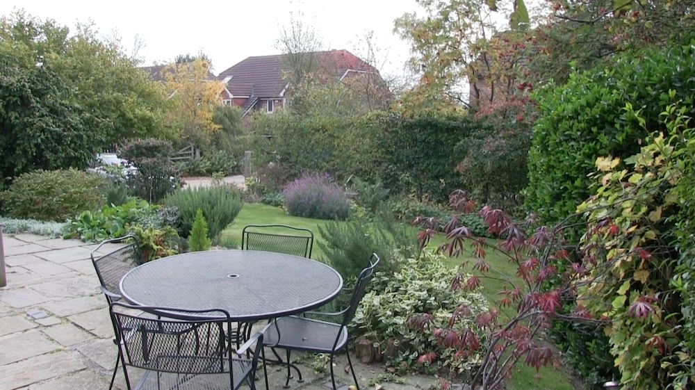 Pickmere Country Guest House 30/50