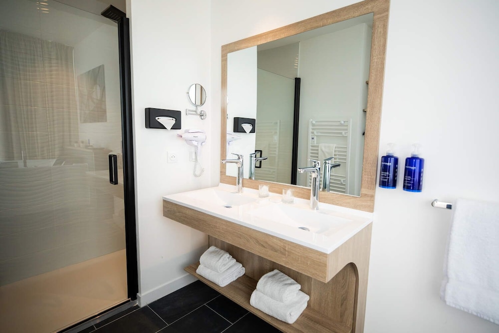 Hotel Barracuda & Spa, Port Center, beachfront, sea view 43/50