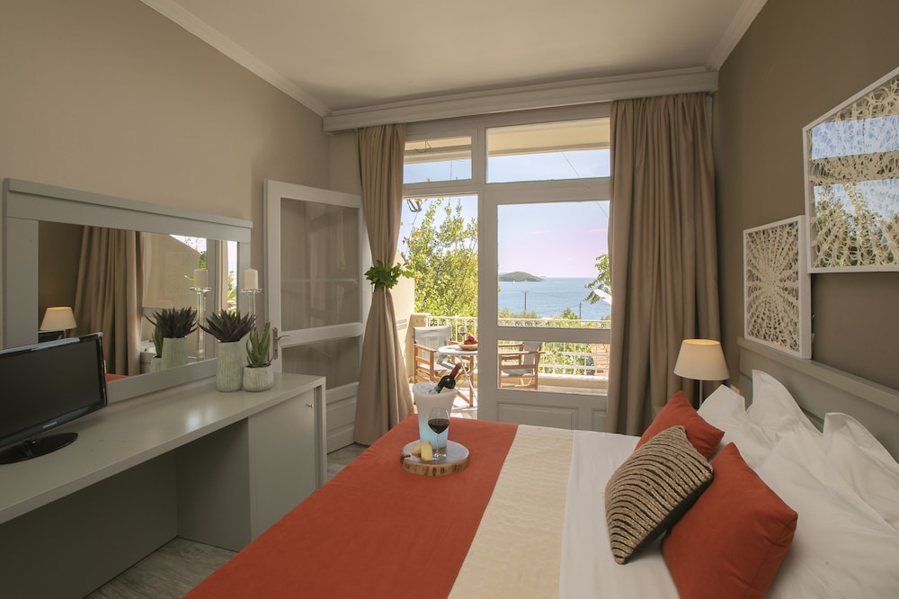 Standard, Double Bed, Ocean View
