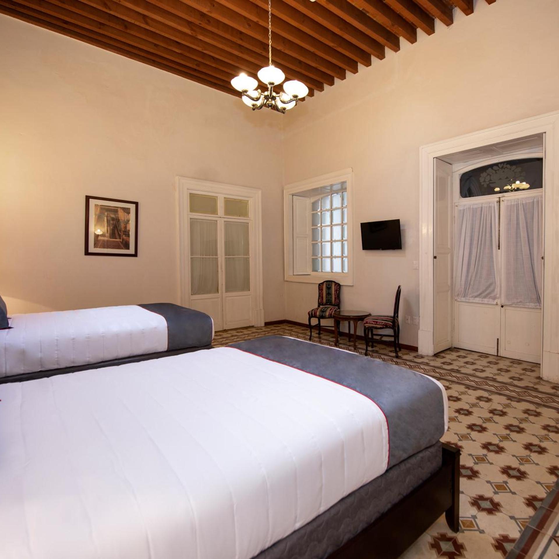 2 Bedrooms, Suite