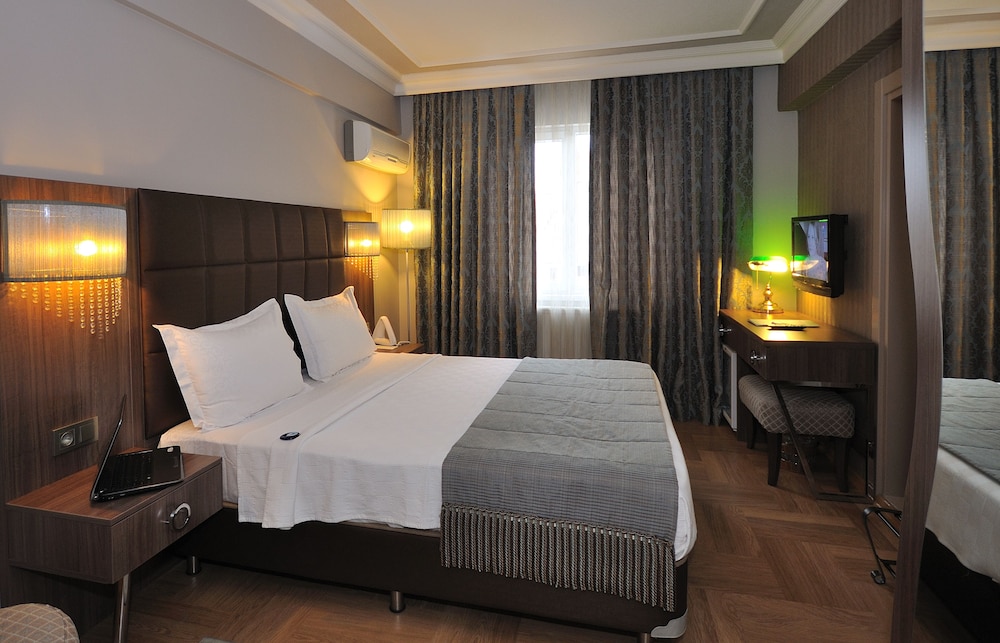 Grand Atakum Hotel 12/50