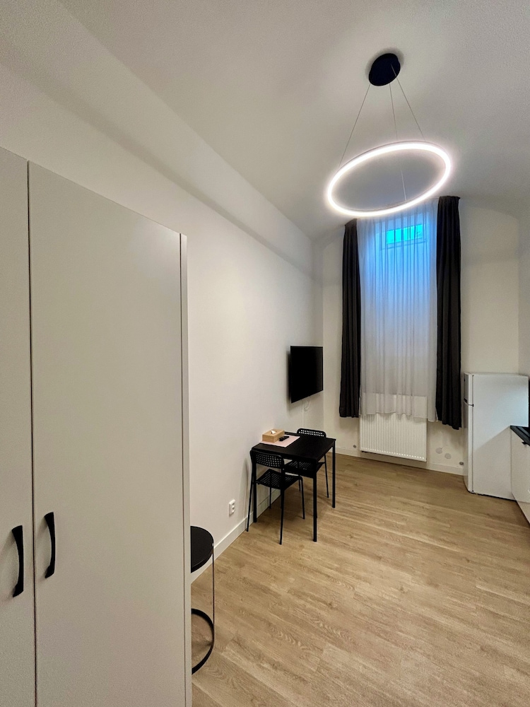 Figaro Suites 32/43