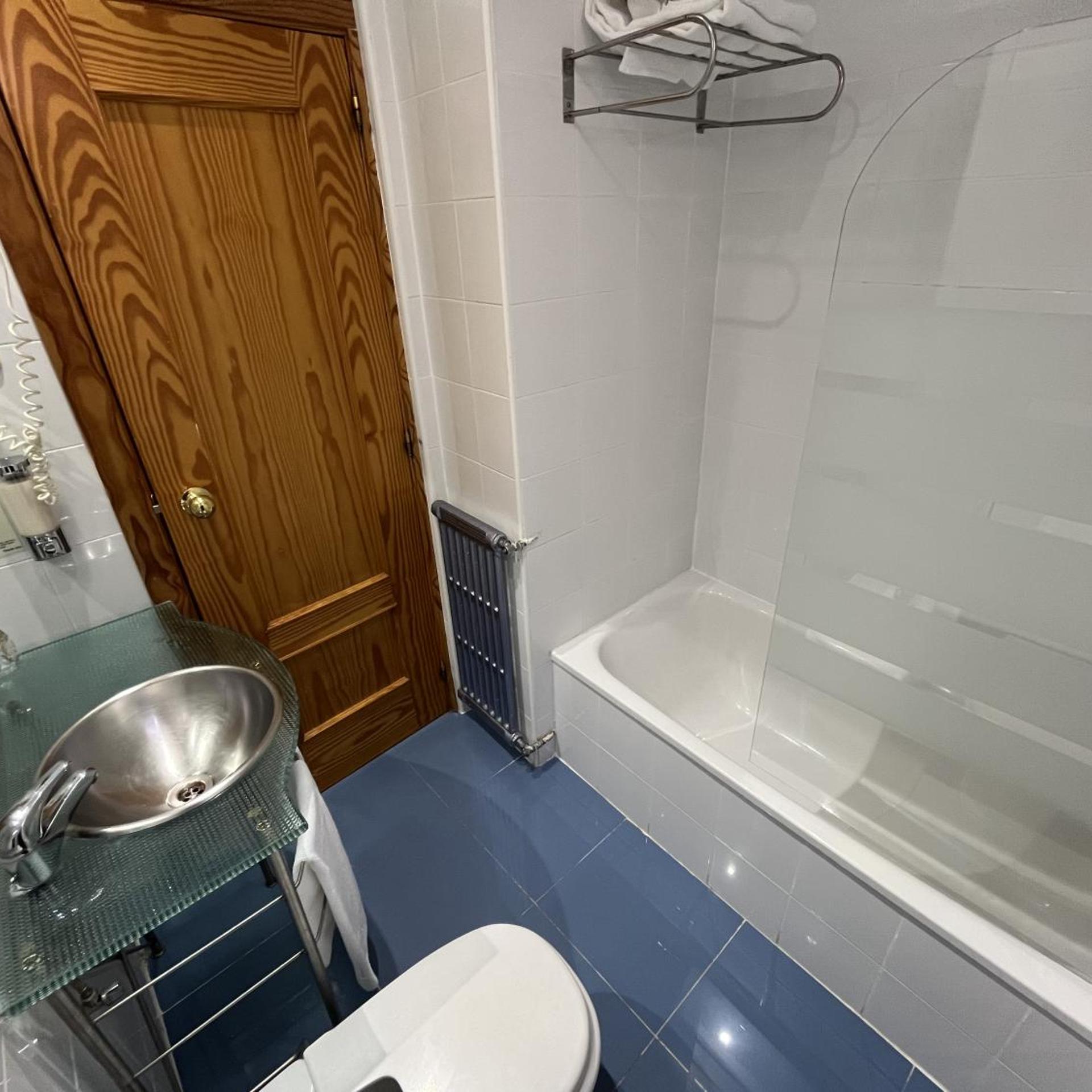 غرفة ثلاثية، Hotel Espana 4/5