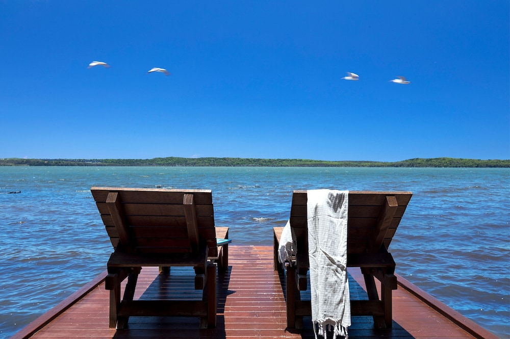 EUMARELLA SHORES NOOSA LAKE RETREAT 60/65