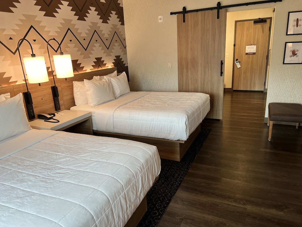 Wyndham Garden Redwood Valley/Ukiah 8/50