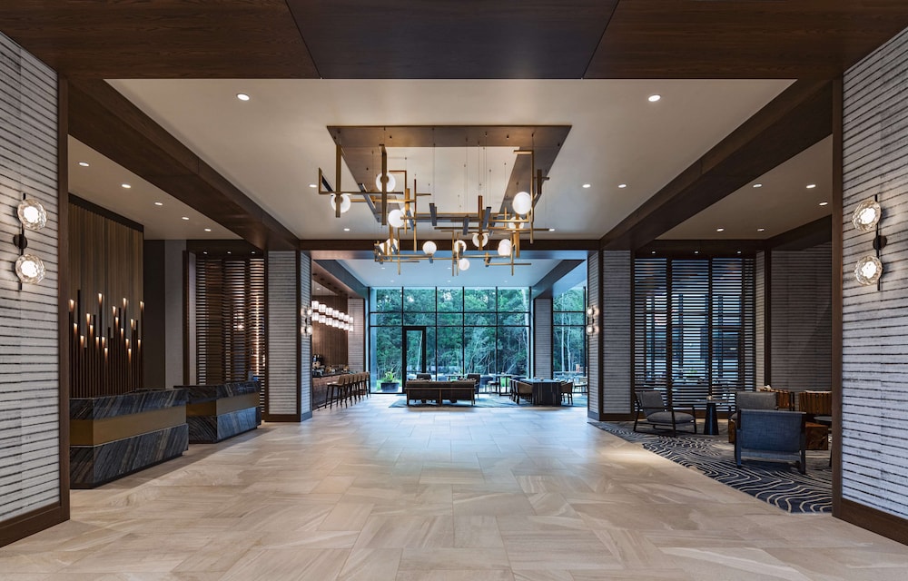 Hyatt Regency Conroe 7/45