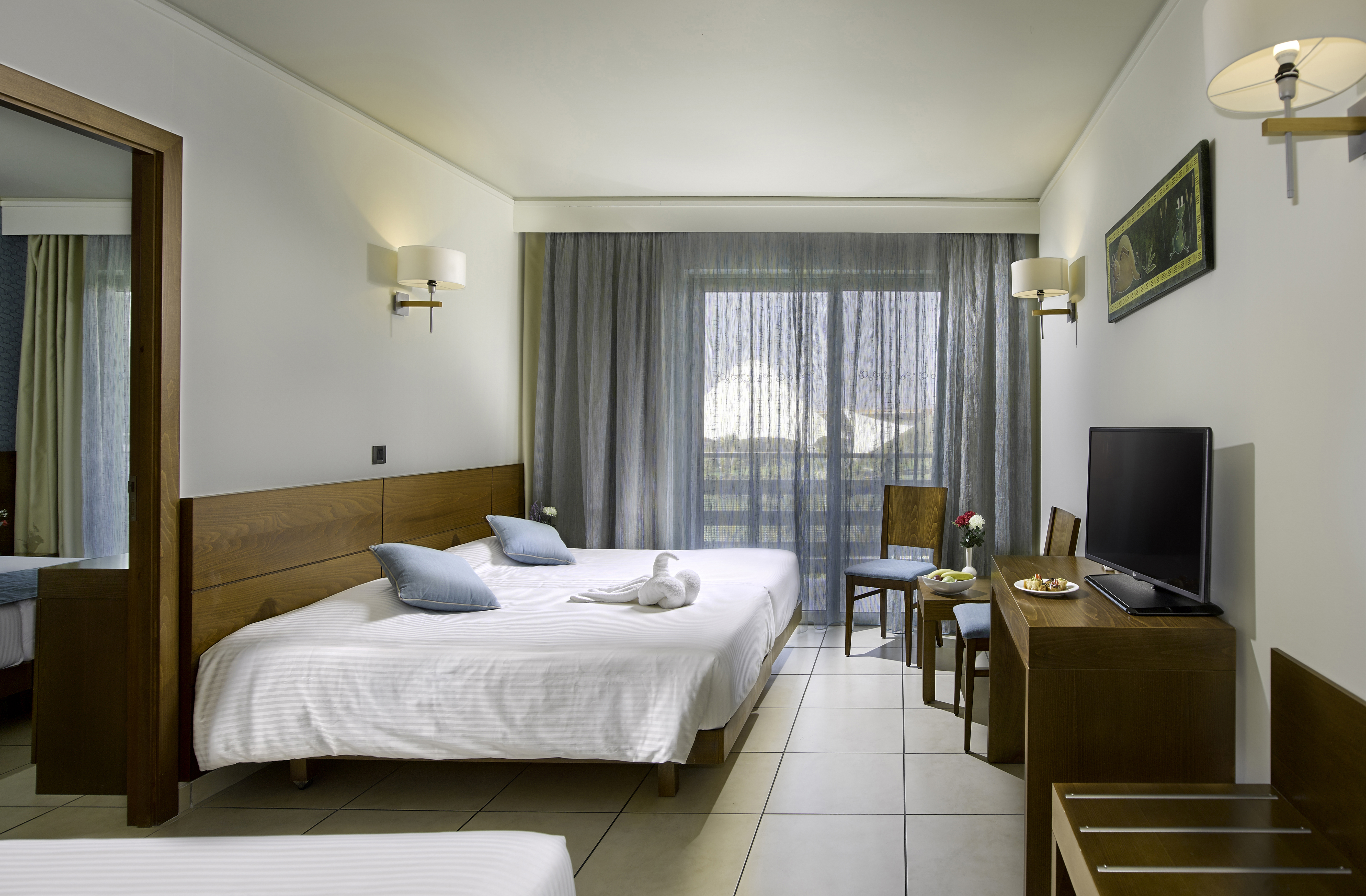 Blue Lagoon Resort 4/34