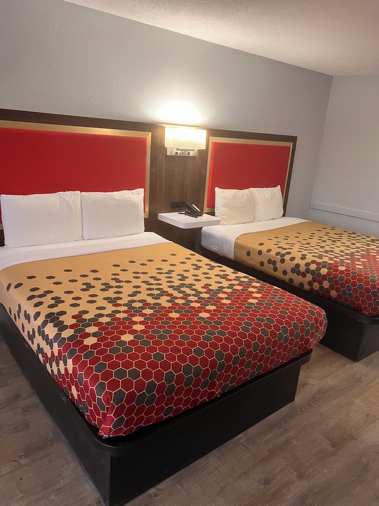 غرفة قياسية بسريرين كوين، Econo Lodge Ruther Glen 2/9