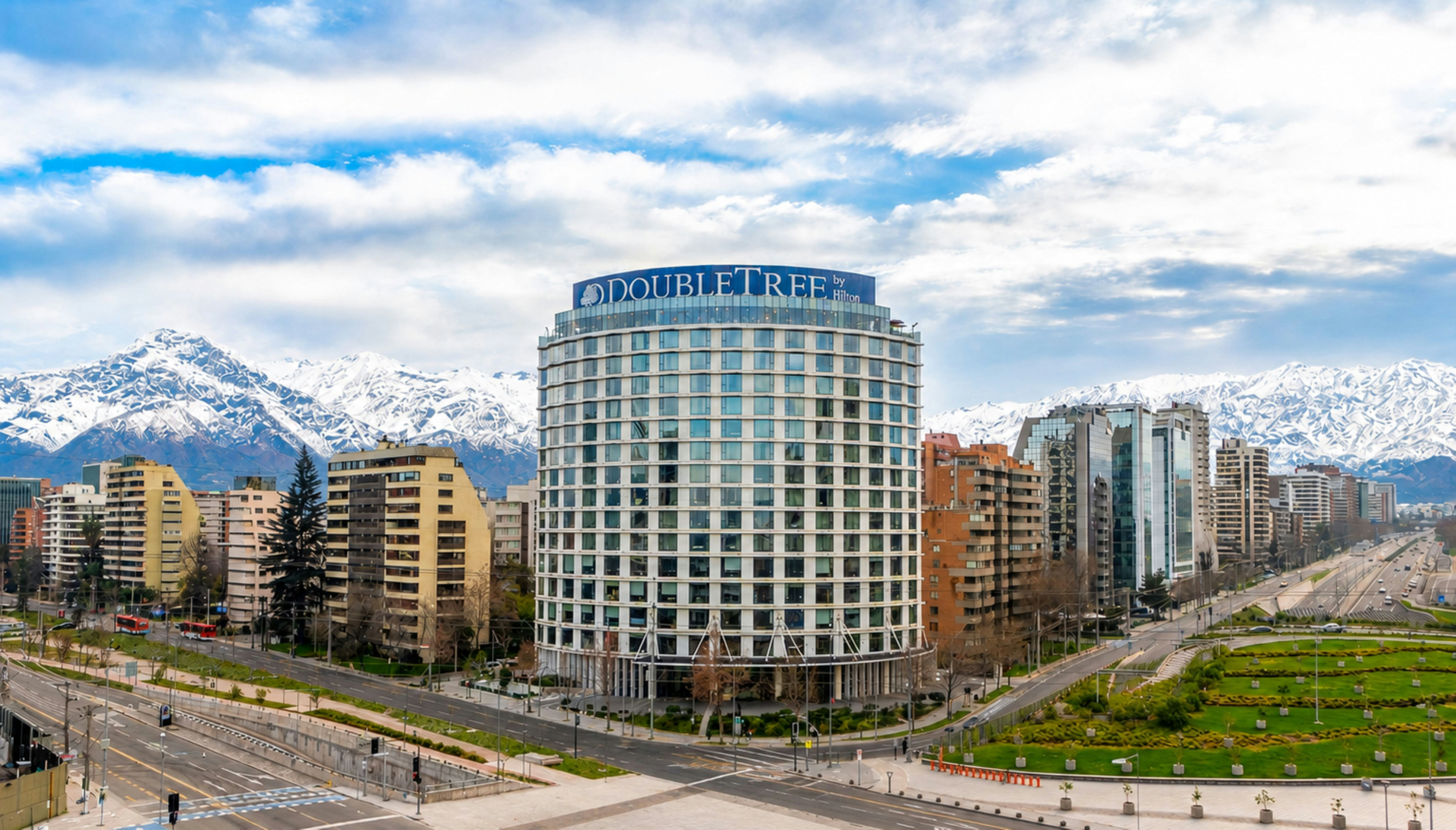 DoubleTree by Hilton Santiago Kennedy 4/73