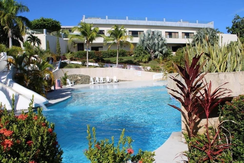 Fajardo Inn 46/50
