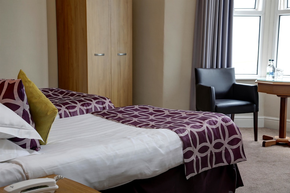 Lancaster Morecambe Bay Hotel by Belvilla 10/47