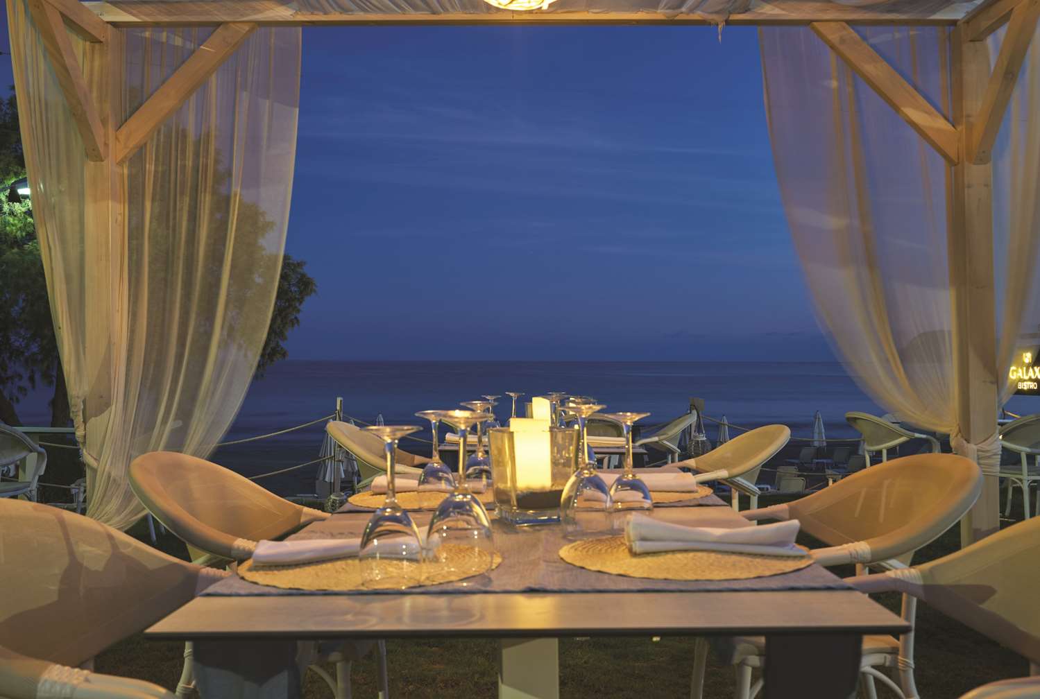 Galaxy Beach Resort BW Premier Collection 44/53