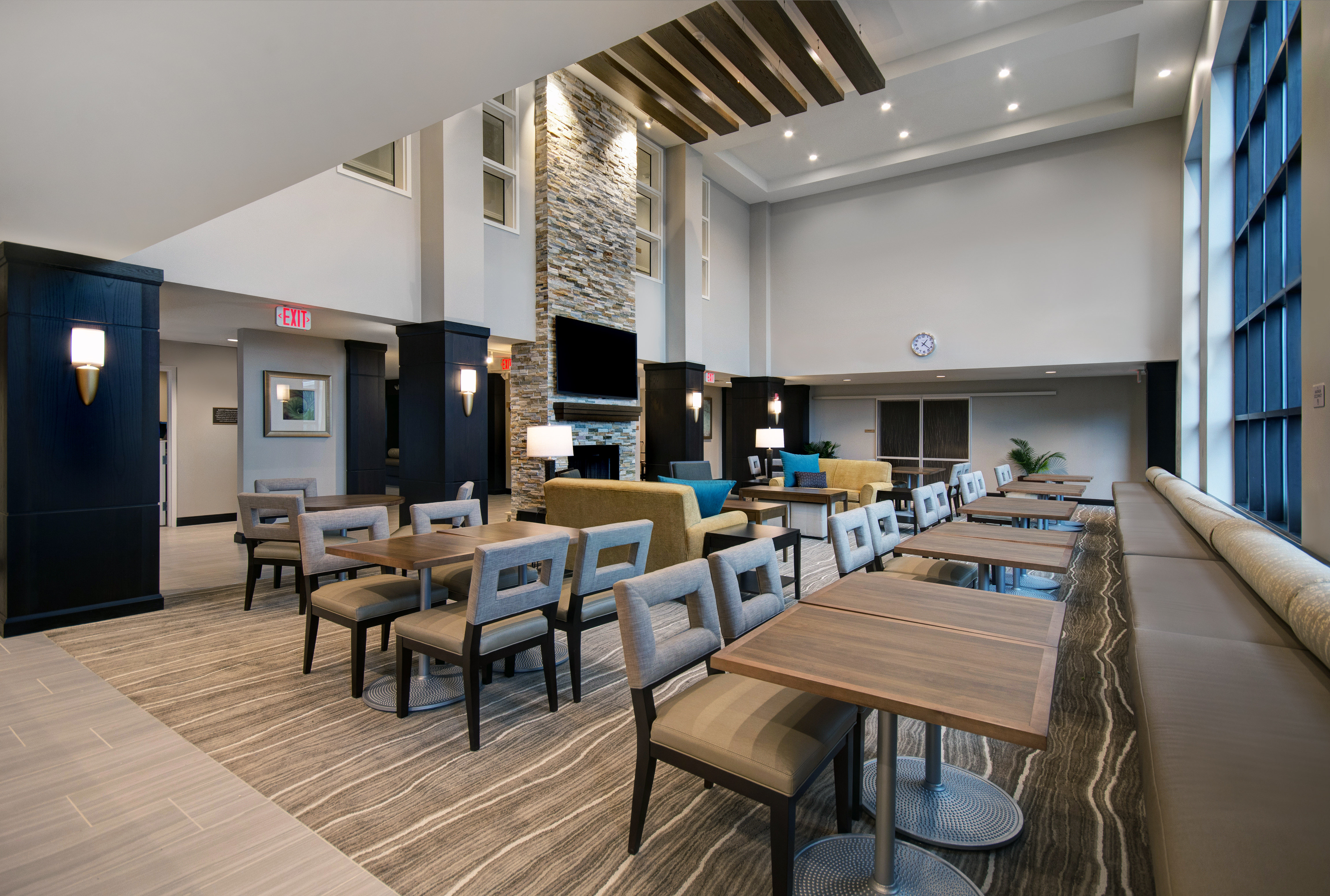 Staybridge Suites Sterling Heights Detroit Area 53/65