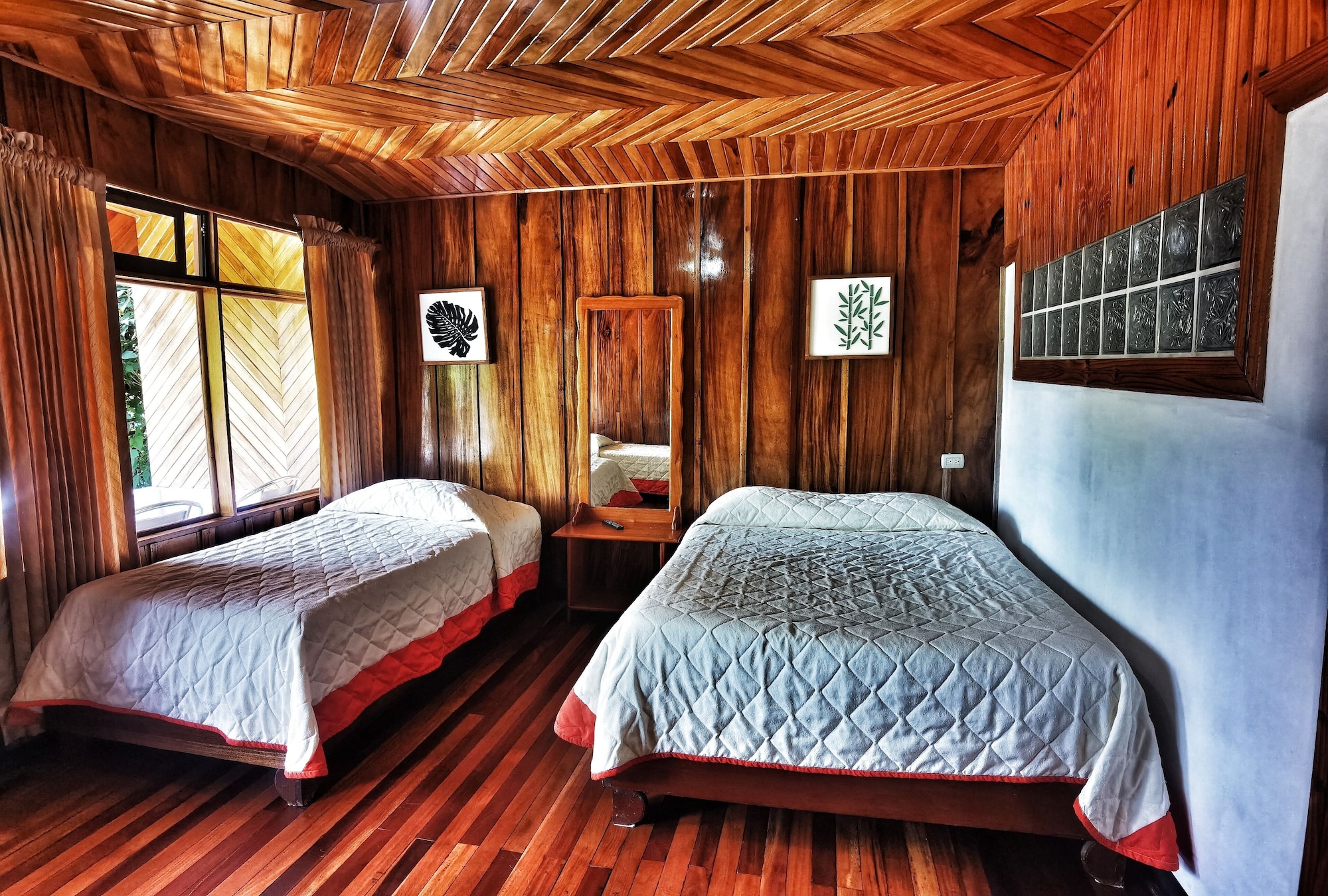 1 BEDROOM, SUPERIOR, QUADRUPLE