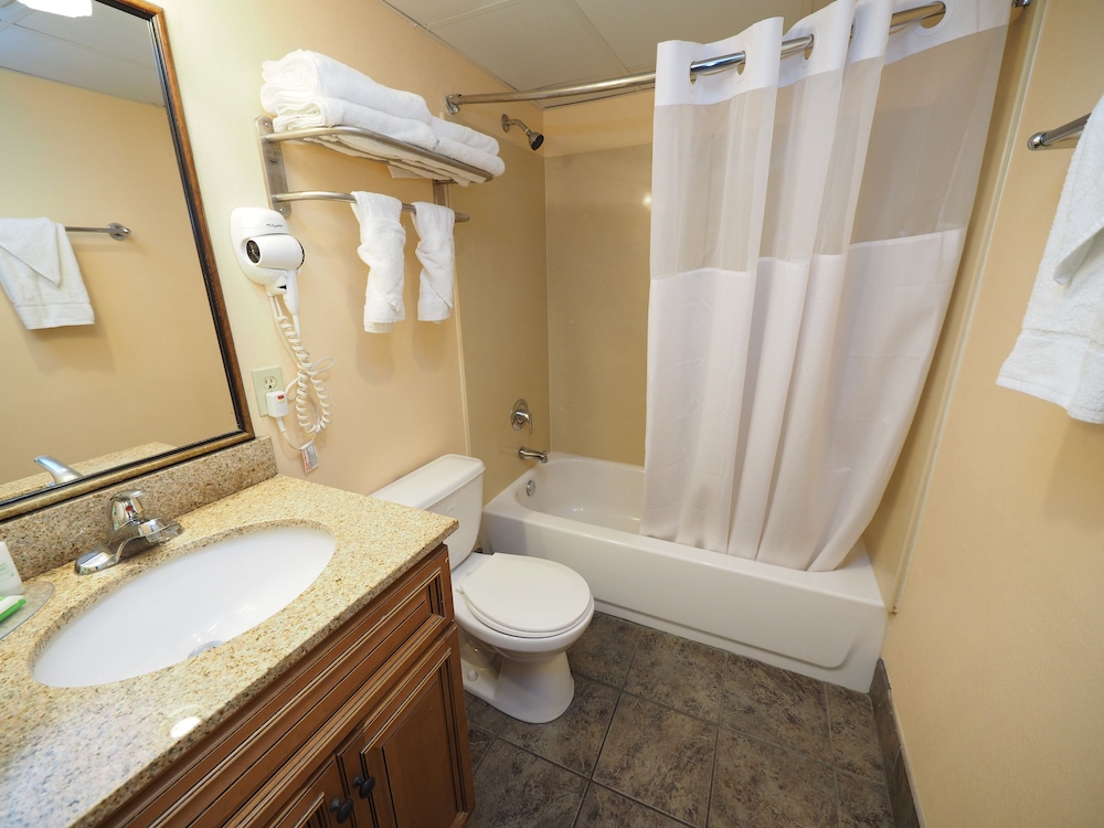 Marjac Suites 52/53