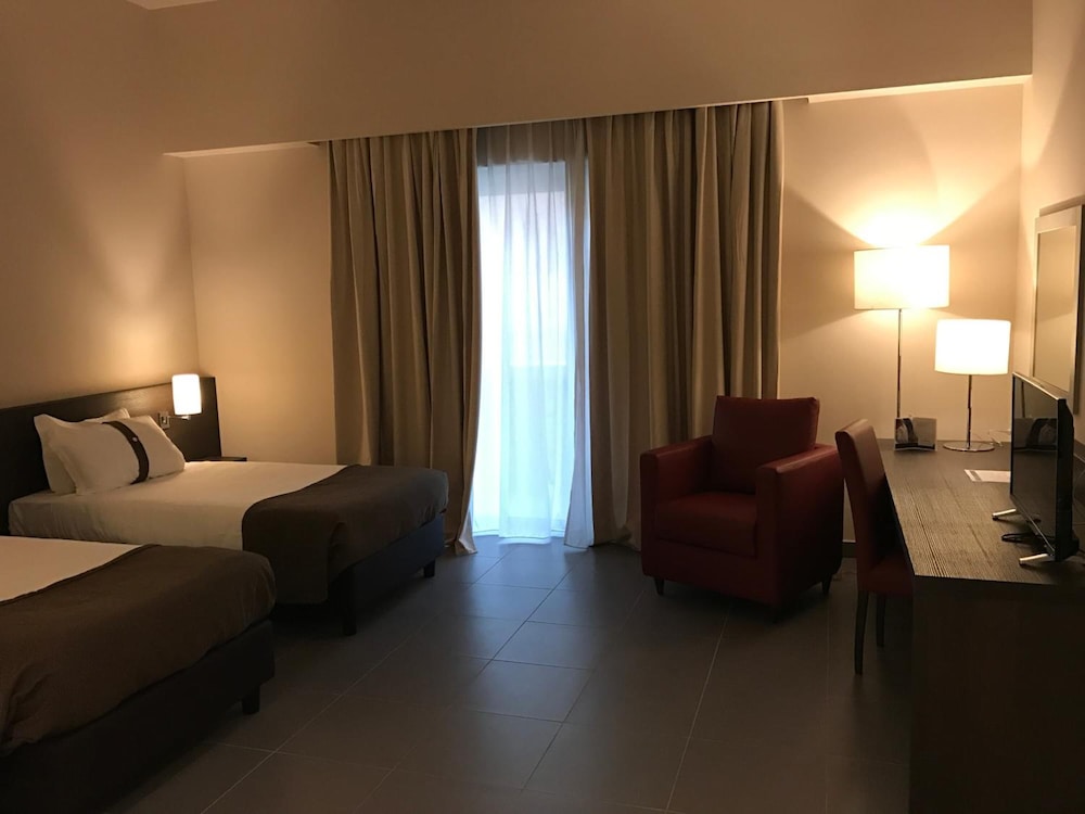 Inn Naples Airport 40/71